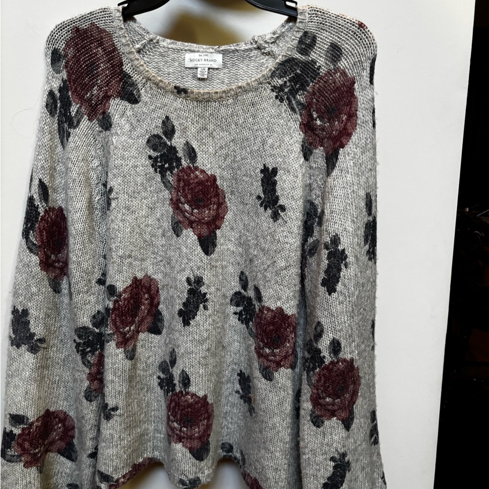 Lucky Brand Gray Knit Sweater